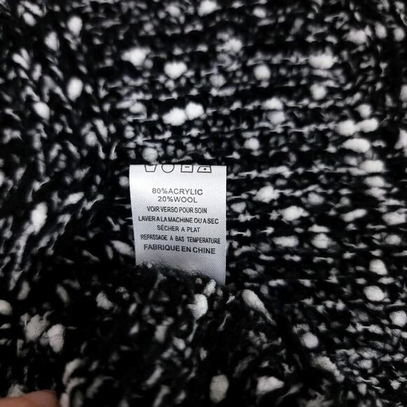 Patrizia Luca Milano Wool Turtleneck Sweater L/XL Black Knit - Picture 9 of 9